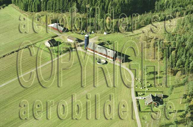 FFKV 10-098, #12. FFKV 10-098_012 (Uppges vid kontakt med Svenska Aero-Bilder AB)